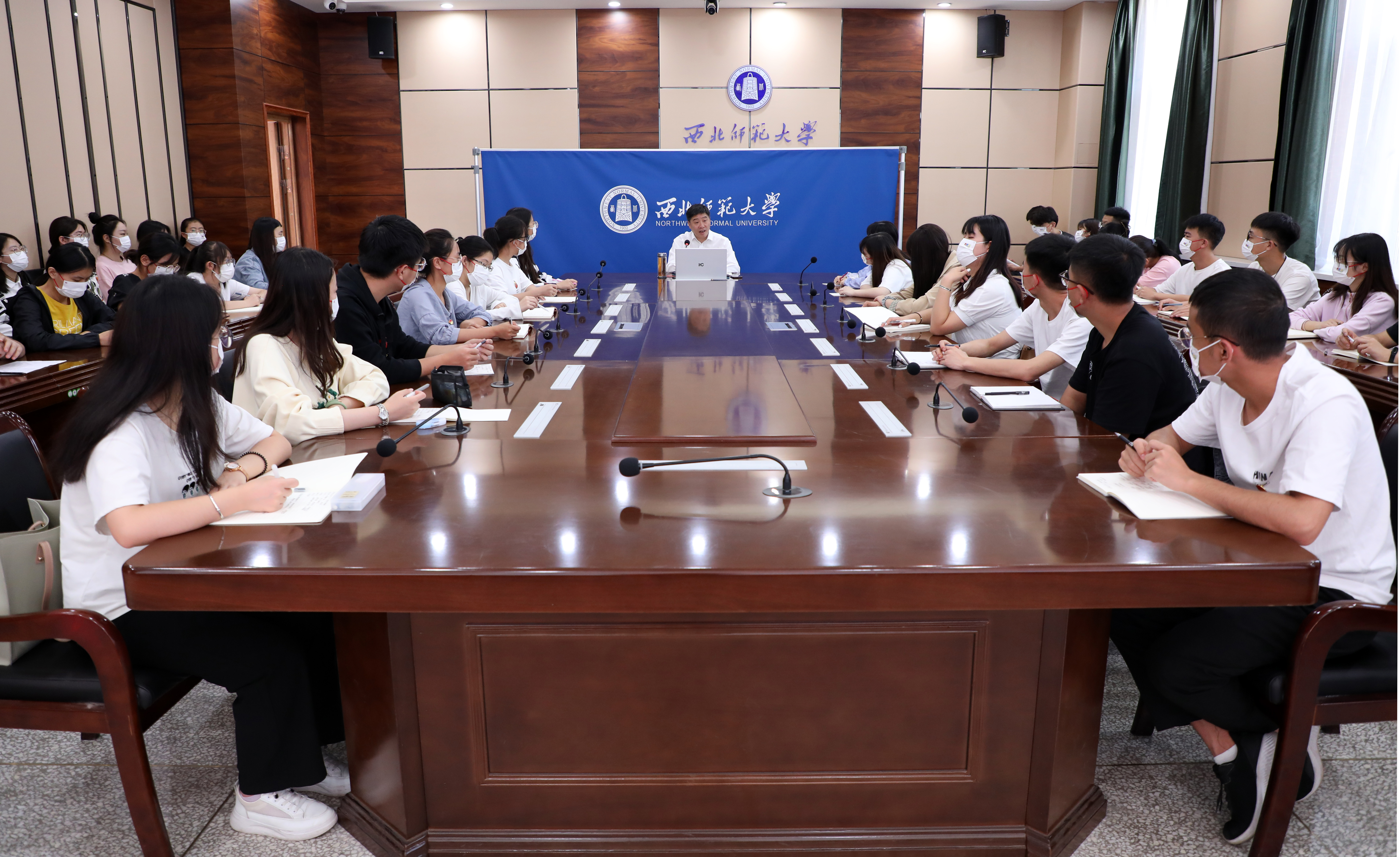 党委书记张俊宗为全体本科生讲授开学第一课